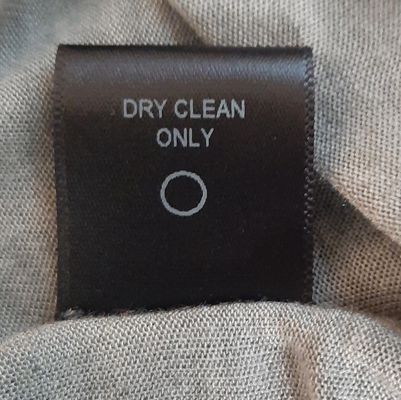 Stella & Jamie NWOT Silk blend rock tee Small - Picture 7 of 7